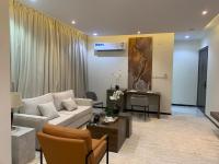 غرفة وصالة فندقية فاخرة - B&B Jedda