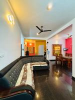 Family Room with Garden View