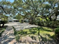 Tree Spirit Retreat - 4310 Third Street - B&B Saint Simons Island