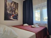 Three-Bedroom Apartment with Balcony
