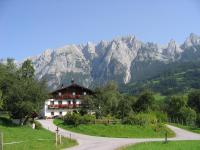 B&B Werfen - Bio-Bauernhof Rettenbachgut - Bed and Breakfast Werfen