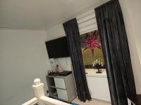 Koselig leilighet over to plan. - Bed and Breakfast Tromsø