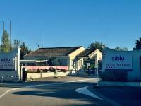 Joli Bungalow 464, 4-6 pers, wifi, terrasse, Camping Siblu Lac des Rêves Lattes - Chambres d'hôtes Pérols