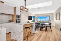 Gathering Tides - For Group Getaways by the Beach - B&B Normanville