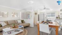 Ocean Blue Apartment Five - B&B