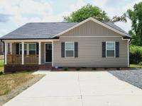 Ranch Home! Near UNCC, Medieval, Pavilion & Uptown - B&B