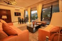 Margalla Retreat House With Pool, Garden & Mountain View - B&B Islamabad