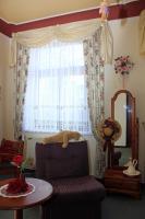 Grote Tweepersoonskamer met 1 of 2 Bedden en Badkamer