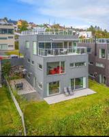 Central and family friendly apartment with parking - Bed and Breakfast