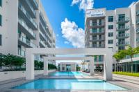 Elegant Condo 2BR w Beautiful City Views - B&B