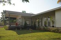 Villa with Garden View