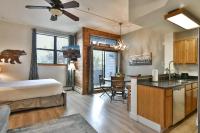 River Mountain Lodge Aspen Trail Condo: Ski In, Downtown Breck - B&B