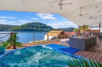 Tranquility with Spa & Jetty - B&B