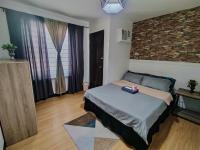 Tiffany's Staycation Unit 102 - B&B