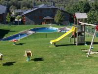 Apartamento con piscina en Osseja - B&B Osséja