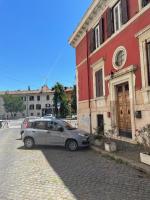 Iside Apt at Colosseum -2 bedrooms 2 bathrooms - B&B
