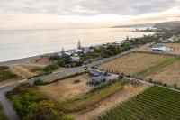Beach Front Wine makers cottage - B&B Te Awanga