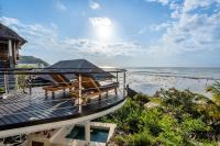 Beachfront 2bdrs private villa - Bingin - B&B