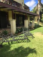 Jenny's Cottage at Jenny's Cream Products - Bed and Breakfast Robertson