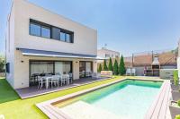 The Orange House, Barcelona, Luxury Villa - B&B Montgat