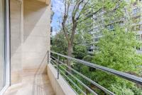 Luxury Apartment Trocadero 2BR - Ferienwohnung