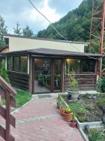 Casa La Poalele Muntelui - B&B Sinaia