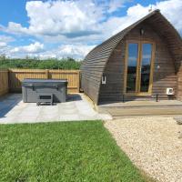 Standard Cabin with Hot Tub