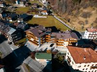 Borgo Nuovo Deluxe con Disney 2 parcheggi - B&B Forni di Sopra