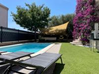 Villa Andrijana - Exclusively Yours - Family Getaway with Private Pool - Chambres d'hôtes Kutleše