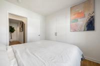 3bd Luxury Home, Steps to Calgary DT, River, Hospital - B&B