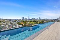 Sinclair Apartments - Free Secure Parking - Bed and Breakfast Brisbane