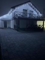 U Anastasii i Sofii bilya richki - B&B Mykulychyn