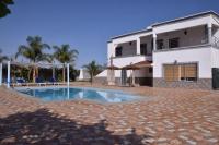 Dar Sakina with Private Pool - Bed and Breakfast Oulad Zenati