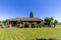 Families and Groups, Chch Airport, Spa Pool - B&B Christchurch