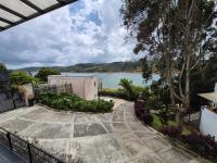 Apartamento de 1 dormitorio con vistas al lago