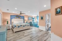 Heated Pool & Spa Home on a Scenic, Gulf Access Canal -Close to Bonita Beach! - Chambres d'hôtes Bonita Springs
