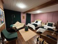 Economy Triple Room