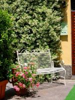 Camere Zimmer Rooms San Francesco - B&B Buti