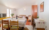 Monolocale con Balcone e Vista Mare