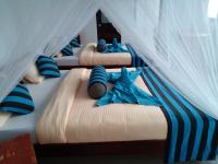 Family Room with Ella Rock & Mini Adam's Peak View
