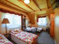 Quadruple Room with Private Bathroom