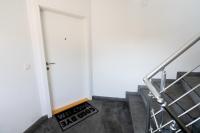 Appartamento con 2 Camere da Letto e Vista Giardino