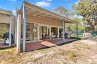 One-Bedroom Holiday Home