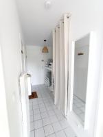 Cocon Moderne, Piscine, Parking, Proche Plage - Ferienwohnung