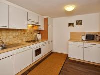 Apartamento de 3 dormitorios con balcón