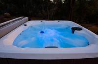 Luxury Lodge-Hot Tub-BBQ-Sleeps 18 - B&B Oakhurst