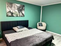 Appartement 3 - geräumige Wohnung mit eigener Küche, Bad und Gartenblick - B&B Salzgitter