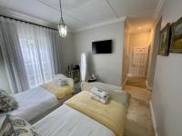 Classic Twin Room
