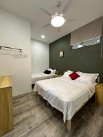 Catus Theme Walk Up Apartment Matang - B&B
