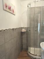 Appartamento con 1 Camera da Letto, Balcone e Vista Montagna